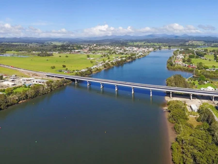 Concrete pavement and bridge works on the Warrell Creek to Nambucca Heads Pacific Highway upgrade, NSW